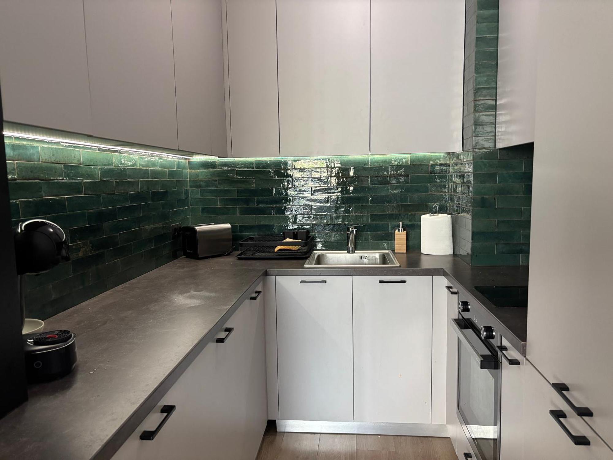 Apartamento Tokiyo: A Lovely Center 2 Bedrooms With Private Parking *